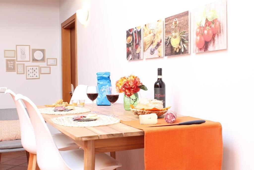 Accanto Al Centro B&B Prato  Extérieur photo